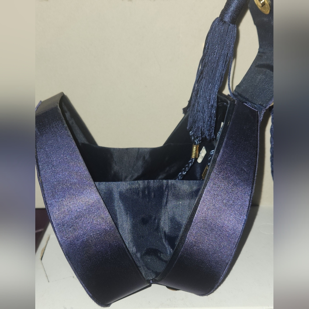 💙 Vintage Blue Satin Evening Bag —"Another Y&S Original" - Picture 5 of 6